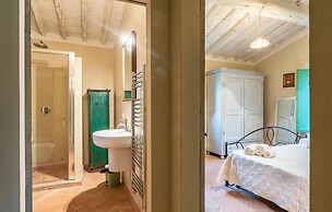 Stunning Home in Castiglion Fiorentino With Outdoor Swimming Pool, Wif