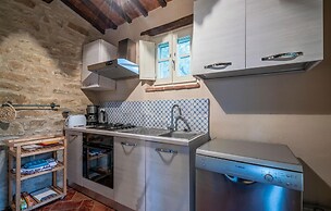 Stunning Home in Castiglion Fiorentino With Outdoor Swimming Pool, Wif