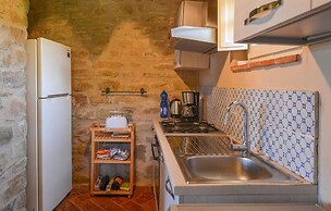 Stunning Home in Castiglion Fiorentino With Outdoor Swimming Pool, Wif