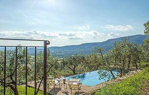 Stunning Home in Castiglion Fiorentino With Outdoor Swimming Pool, Wif