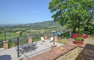 Stunning Home in Castiglion Fiorentino With Outdoor Swimming Pool, Wif