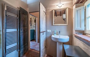Stunning Home in Castiglion Fiorentino With Outdoor Swimming Pool, Wif