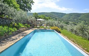 Stunning Home in Castiglion Fiorentino With Outdoor Swimming Pool, Wif