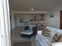 Swyn - The Flat Close To The Beach