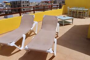 The Yellow Flat - Sea View