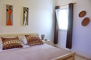 The Yellow Flat - Sea View