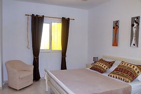 The Yellow Flat - Sea View