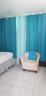 Gated Studio By The Pavillian Mall Near US Embassy Liguanea Kingston