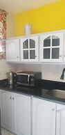 Gated Studio By The Pavillian Mall Near US Embassy Liguanea Kingston