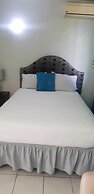 Gated Studio By The Pavillian Mall Near US Embassy Liguanea Kingston