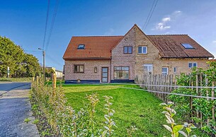 Stunning Home in Diksmuide With Wifi and 4 Bedrooms