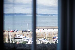 Goscar Court - 1 Bedroom Apartment - Tenby