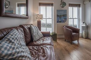 Goscar Court - 1 Bedroom Apartment - Tenby