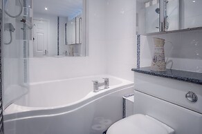 Goscar Court - 1 Bedroom Apartment - Tenby