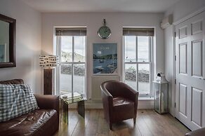 Goscar Court - 1 Bedroom Apartment - Tenby