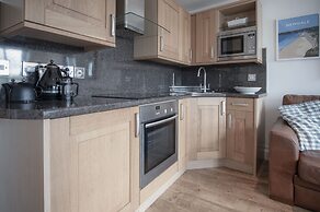 Goscar Court - 1 Bedroom Apartment - Tenby