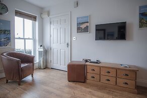 Goscar Court - 1 Bedroom Apartment - Tenby