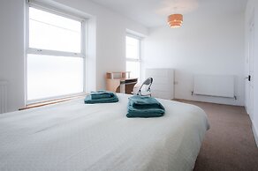 Ty Golau - 3 Bed Holiday Home - Pembroke