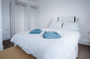 Ty Golau - 3 Bed Holiday Home - Pembroke