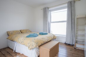 Ty Golau - 3 Bed Holiday Home - Pembroke