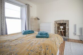 Ty Golau - 3 Bed Holiday Home - Pembroke