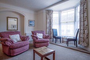 Dragons Den - 2 Bedroom Apartment - Tenby