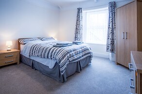 Dragons Den - 2 Bedroom Apartment - Tenby