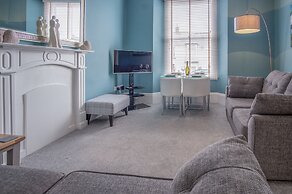 Flint House - 2 Bedroom Apartment - Tenby