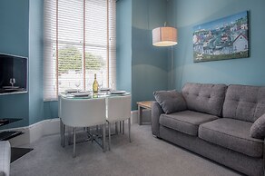 Flint House - 2 Bedroom Apartment - Tenby