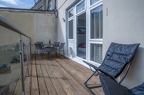 Flint House - 2 Bedroom Apartment - Tenby