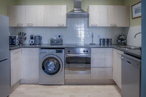 Flint House - 2 Bedroom Apartment - Tenby