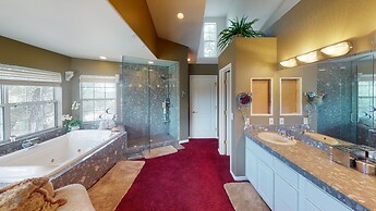 Exquisite Mountain Mansion Entire Home