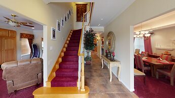 Exquisite Mountain Mansion Entire Home