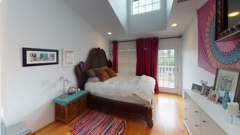 Exquisite Mountain Mansion Entire Home