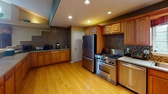 Exquisite Mountain Mansion West Wing