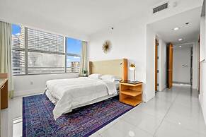 Luxury Brickell 3 Beds Sleeps 8