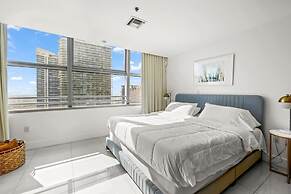 Luxury Brickell 3 Beds Sleeps 8