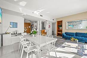 Luxury Brickell 3 Beds Sleeps 8