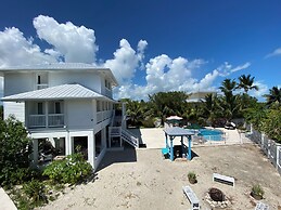 Luxury Oceanview Pool Eco-friendly Villa Near Key West
