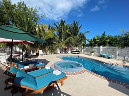 Luxury Oceanview Pool Eco-friendly Villa Near Key West