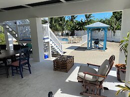 Luxury Oceanview Pool Eco-friendly Villa Near Key West