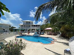 Luxury Oceanview Pool Eco-friendly Villa Near Key West