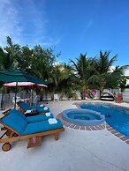 Luxury Oceanview Pool Eco-friendly Villa Near Key West