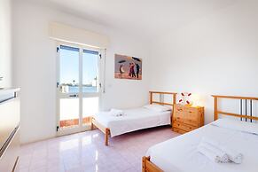 Porto Cesareo Air-conditioned Villa Sleeps 12 Torre Lapillo