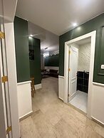 3 Bedroom Apartment Of 200 Square M With Terrace