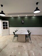 3 Bedroom Apartment Of 200 Square M With Terrace