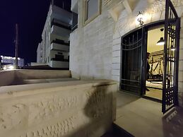 3 Bedroom Apartment Of 200 Square M With Terrace