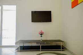 Spacious 4-bedroom Apartment 2 km From Eagle Beach