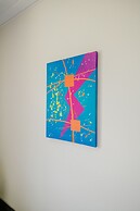 Spacious 4-bedroom Apartment 2 km From Eagle Beach