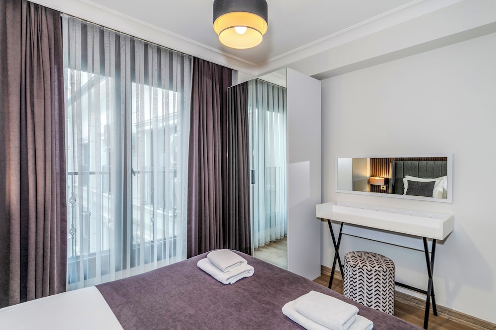 Etiz Hotels & Residences